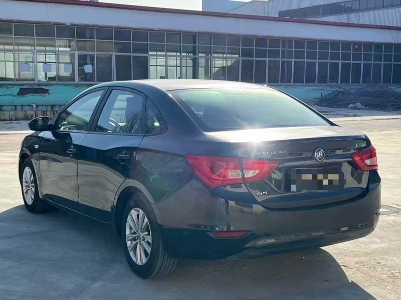 菏泽17年别克英朗8