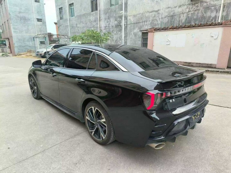 百色24年领克037