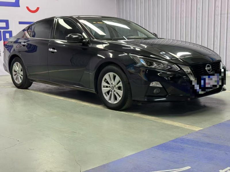 沧州20年日产天籁2