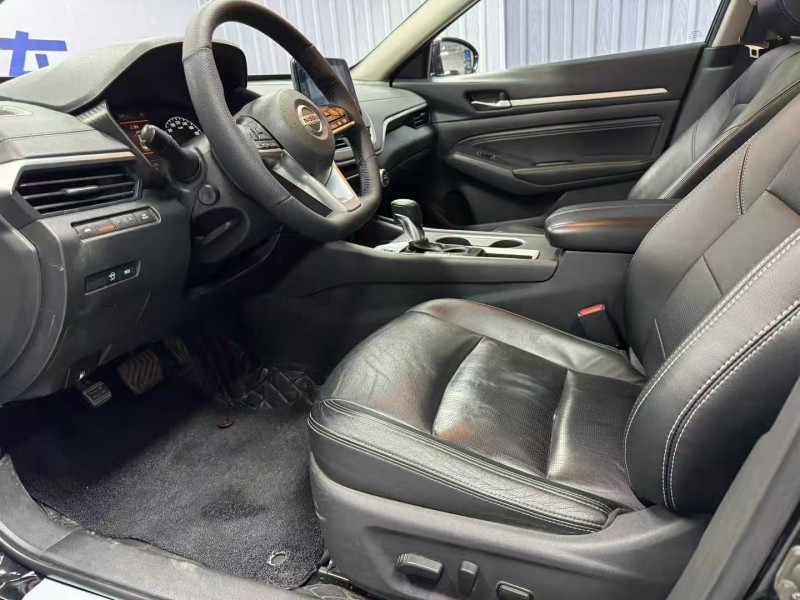 沧州20年日产天籁5