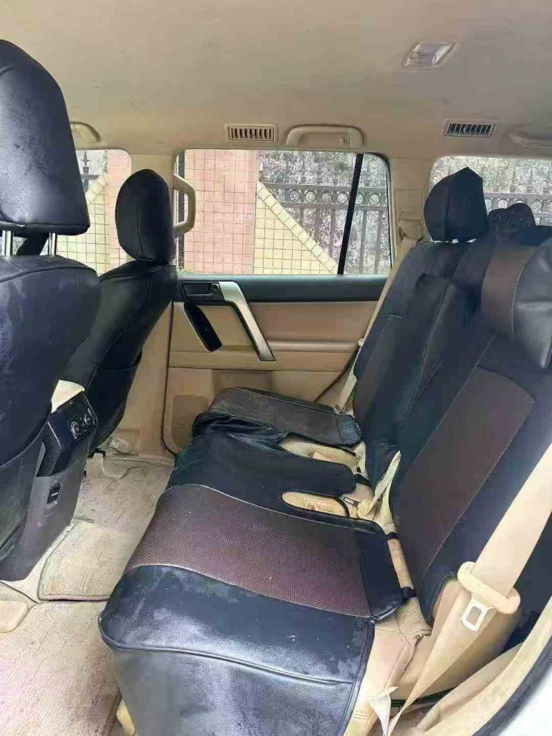 湛江18年丰田普拉多4