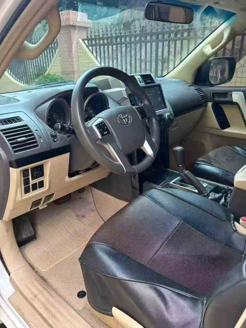 湛江18年丰田普拉多6