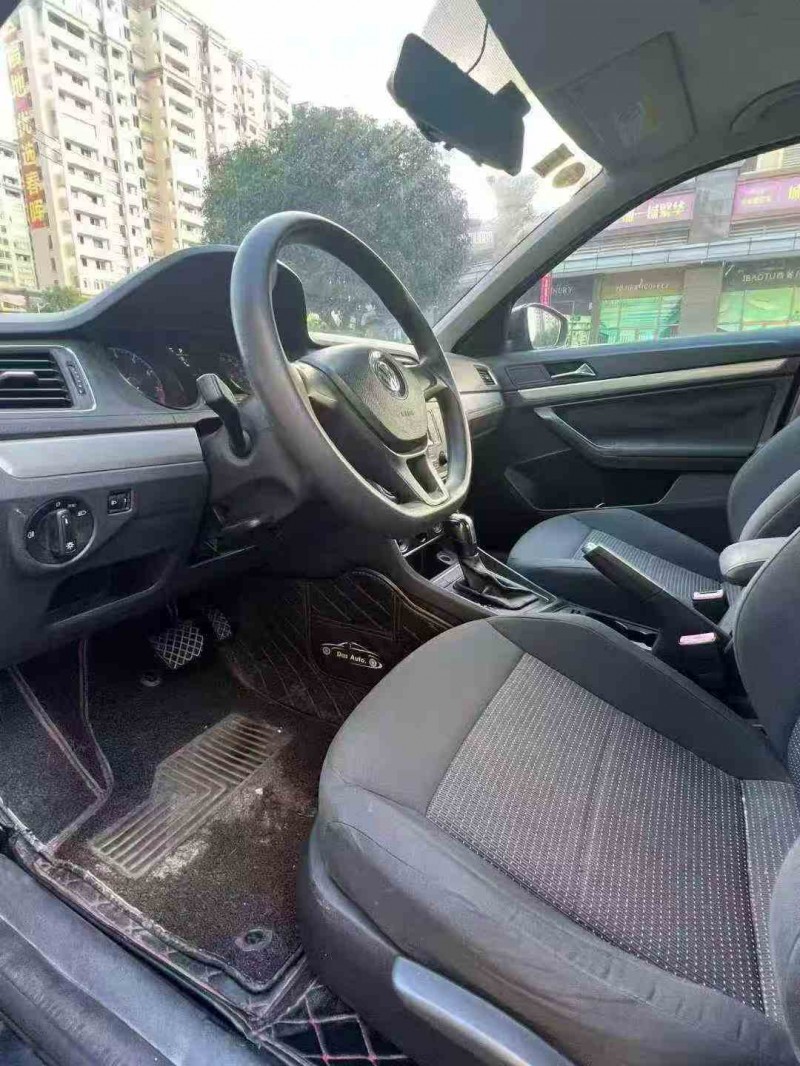 湛江19年大众迈腾6