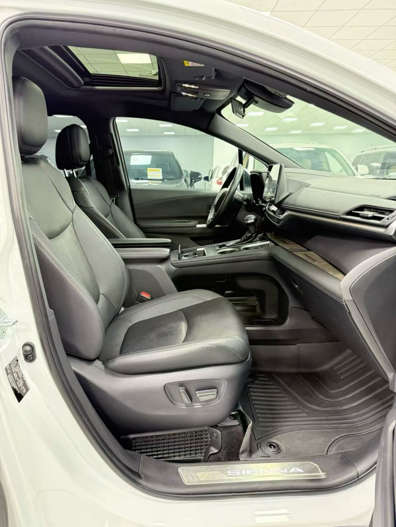 廊坊23年丰田塞纳7