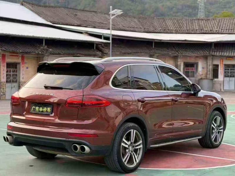 湛江14年保时捷卡宴7