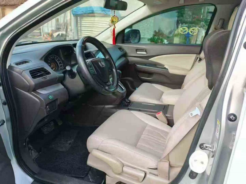 湛江13年本田CRV4