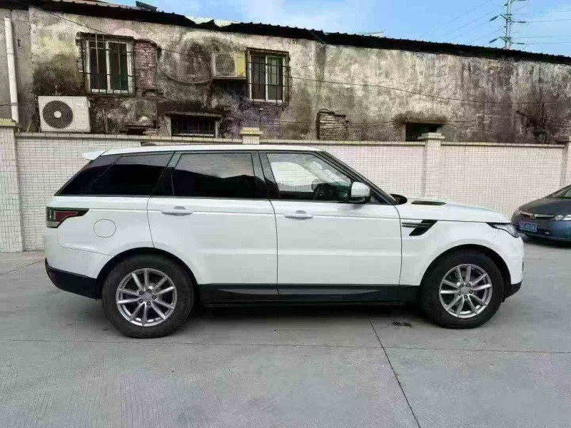 江门17年路虎揽胜运动8