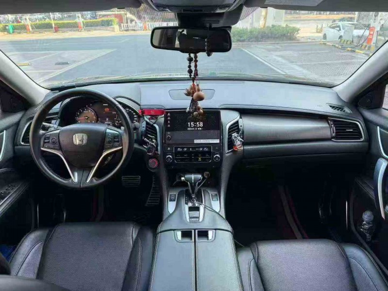 江门20年本田冠道6