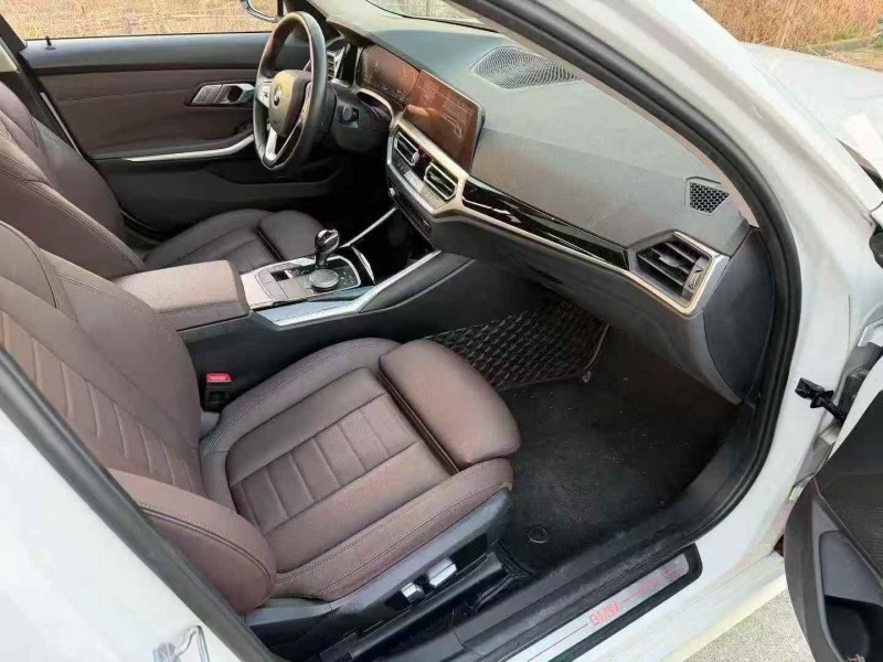 衢州21年宝马3系6