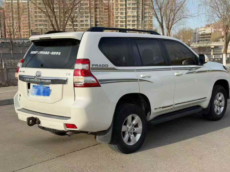 榆林17年丰田普拉多7