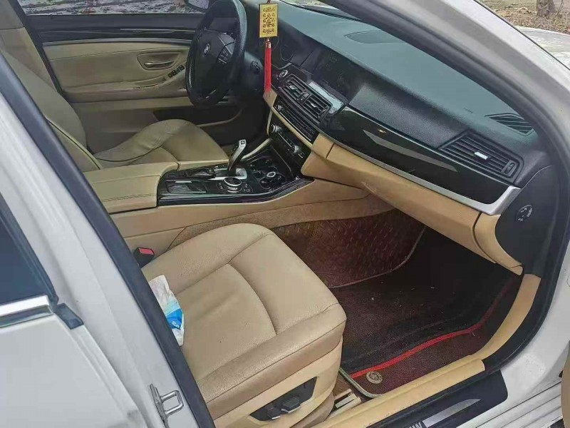 济宁13年宝马5系4