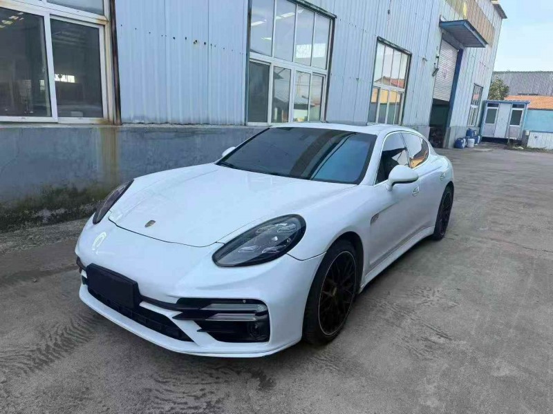 济宁13年保时捷帕拉梅拉2