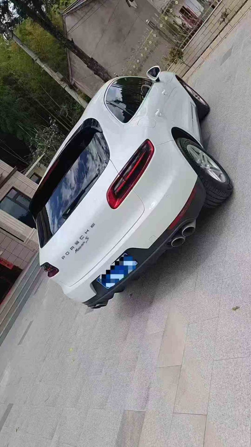 淮安17年保时捷Macan7