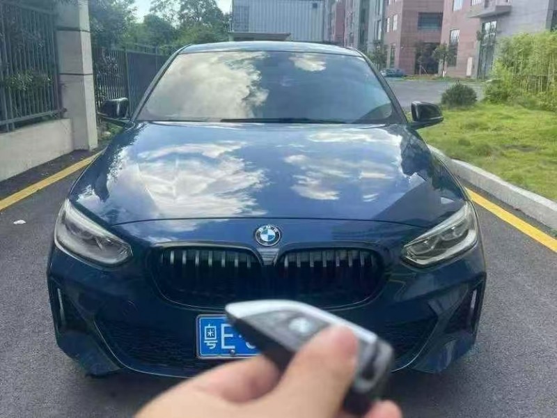 东莞21年宝马1系1