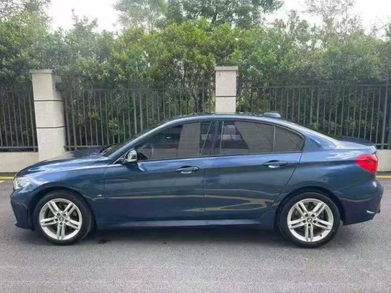 东莞21年宝马1系7