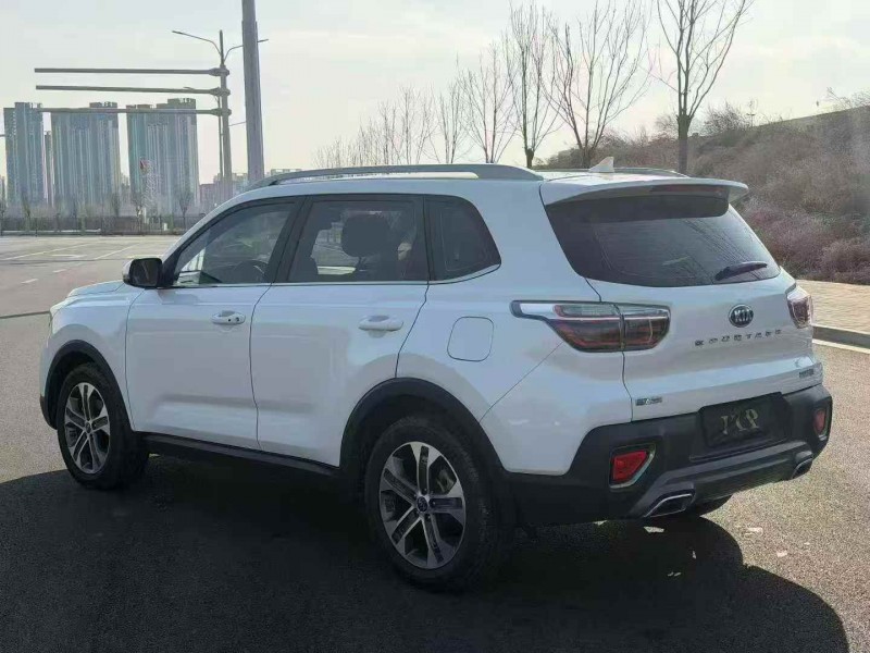 邢台20年起亚智跑7