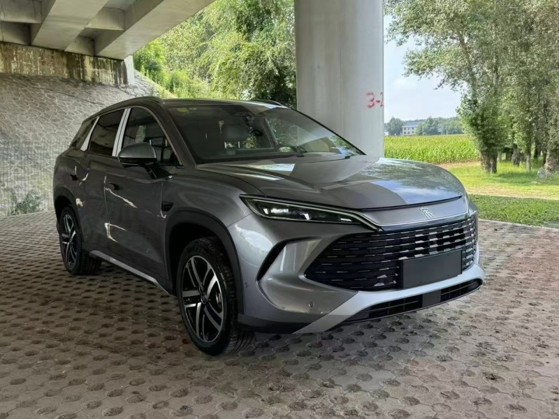 松原25年比亚迪宋2