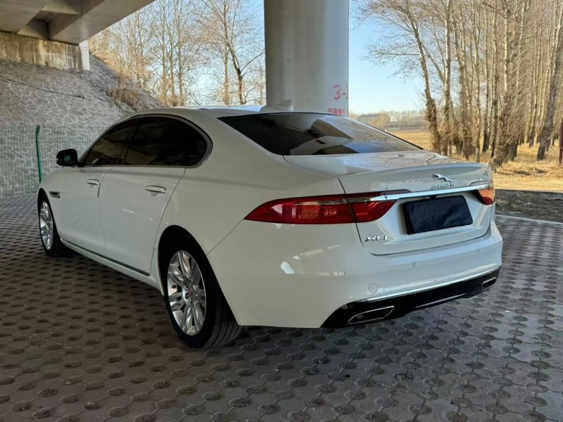 松原19年捷豹XFL7