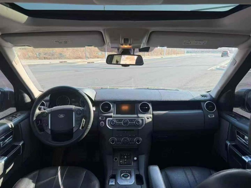 唐山14年路虎发现5