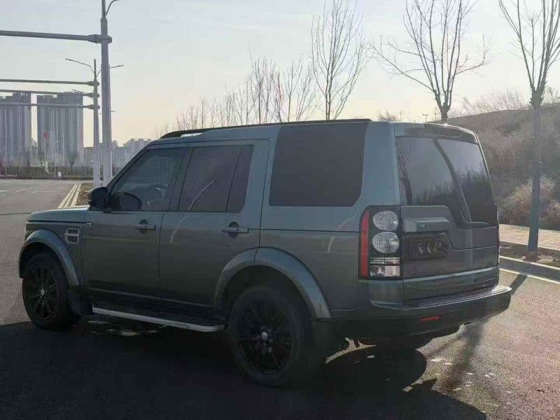 唐山14年路虎发现7