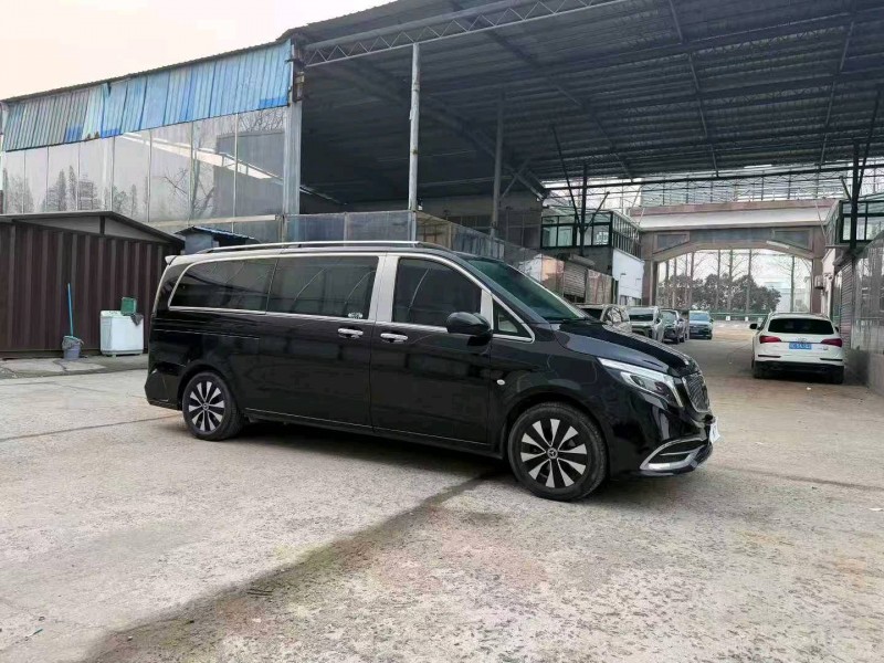 徐州22年奔驰威霆3