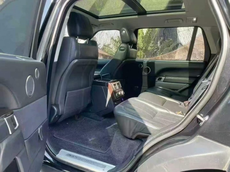 深圳16年路虎揽胜行政5