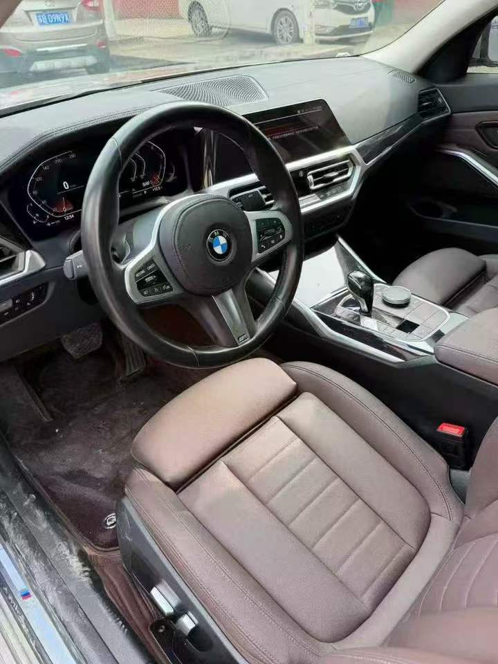 常德21年宝马3系4