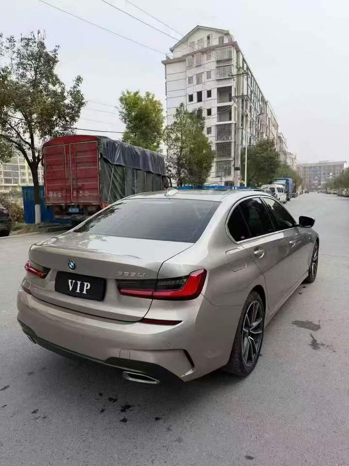 常德21年宝马3系7