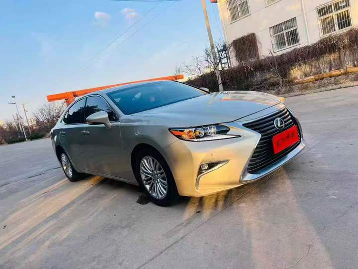 烟台18年雷克萨斯ES2