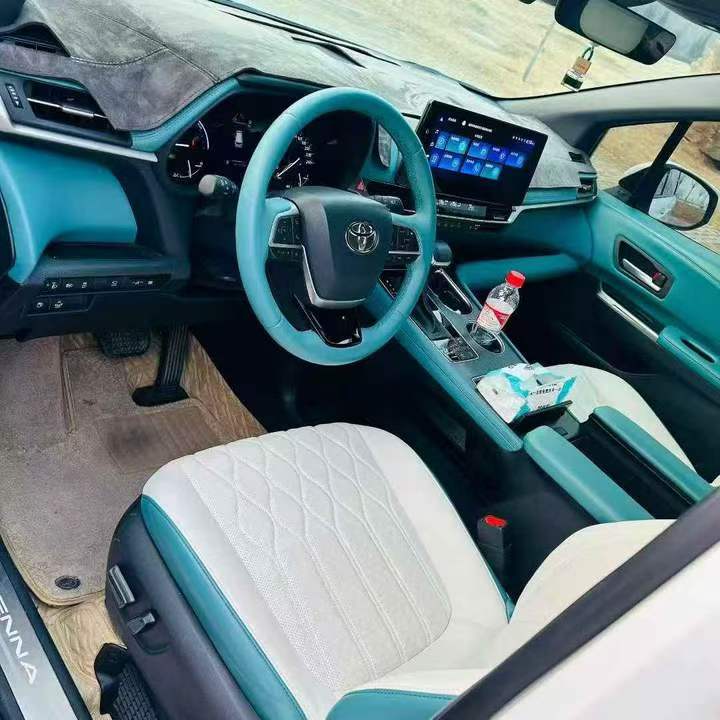 泰安24年丰田塞纳4