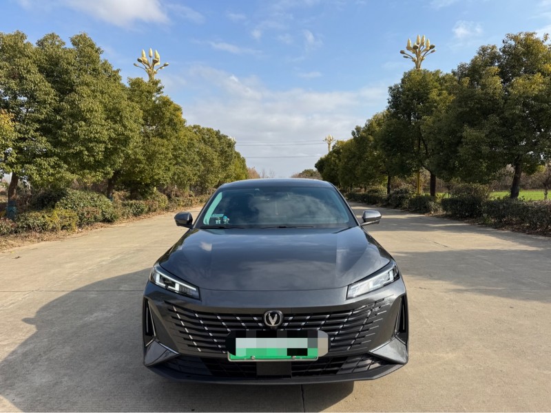 盐城25年长安汽车逸动1