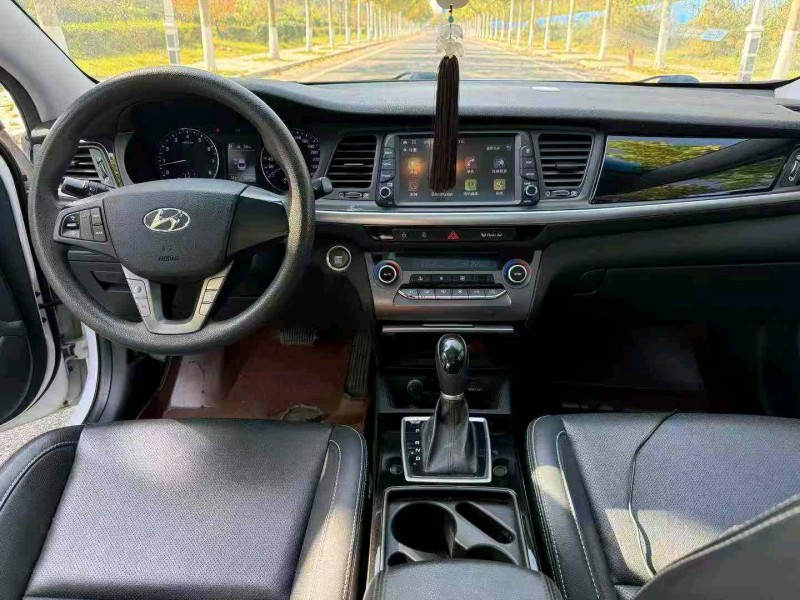 徐州18年现代名图7