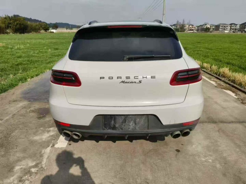 衢州17年保时捷Macan8