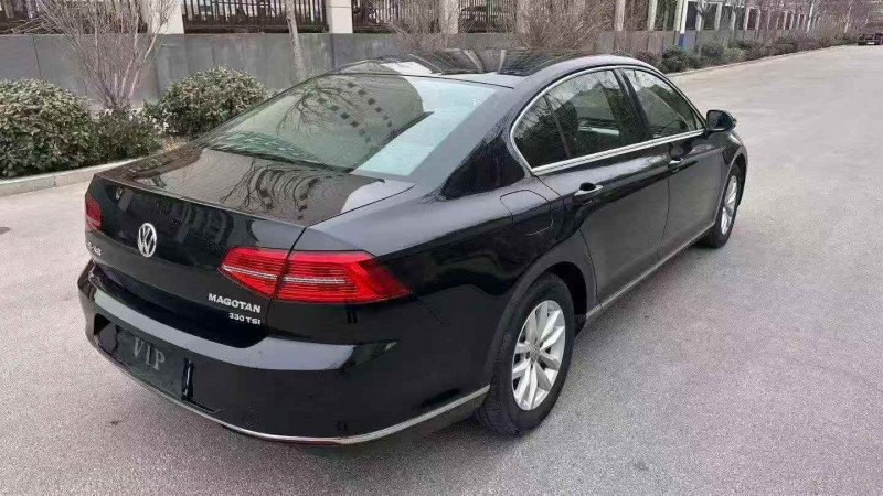 潍坊17年大众迈腾8