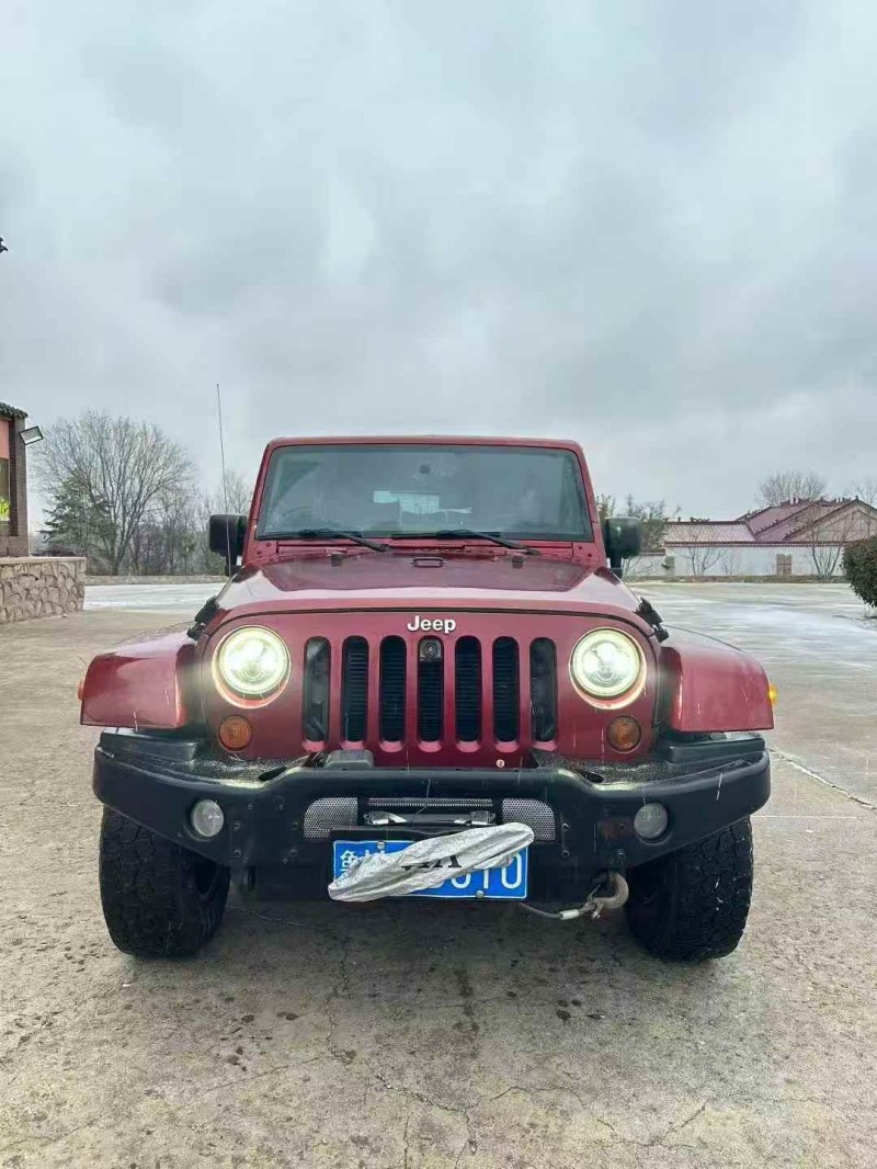 潍坊13年Jeep牧马人1