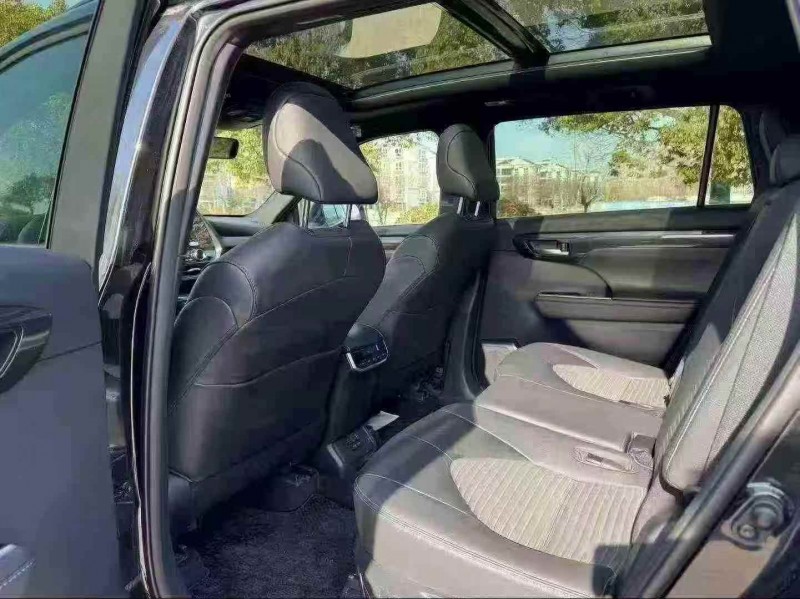 连云港23年丰田皇冠5