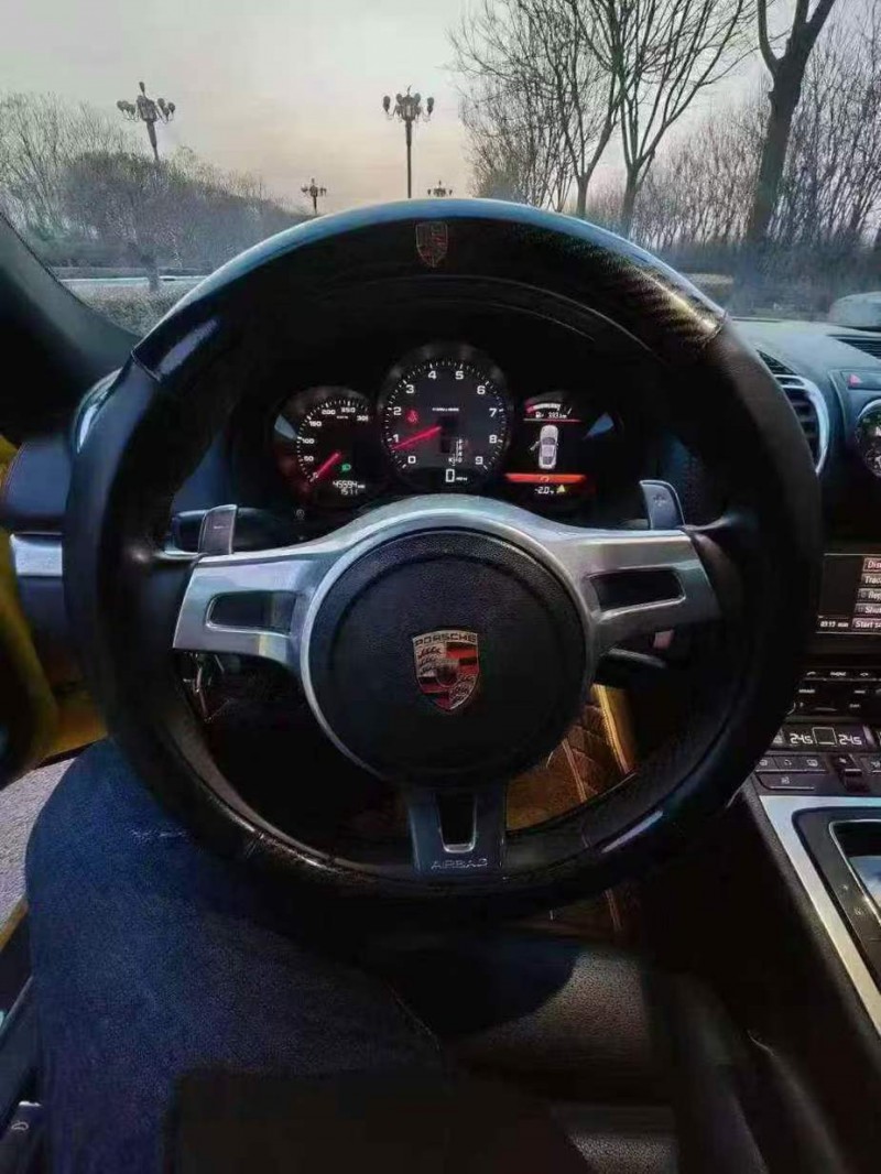 石家庄13年保时捷卡曼6