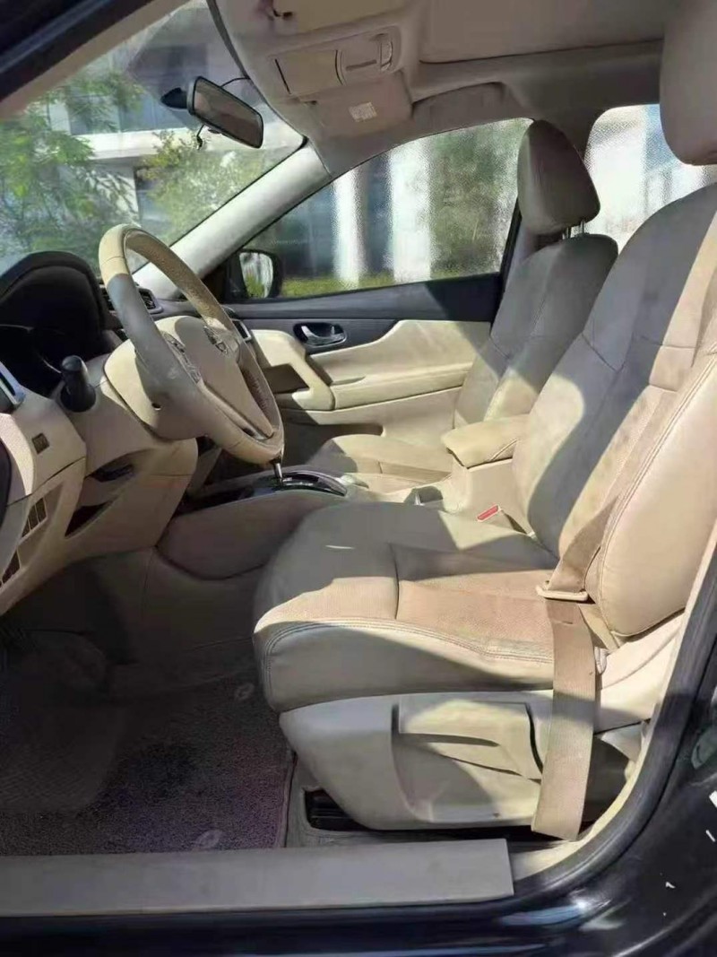 广州16年日产奇骏5