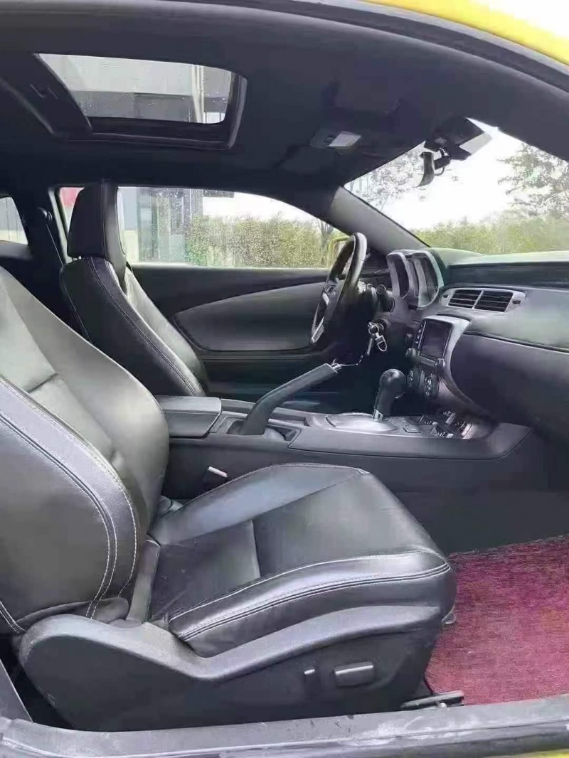 广州16年雪佛兰科迈罗5