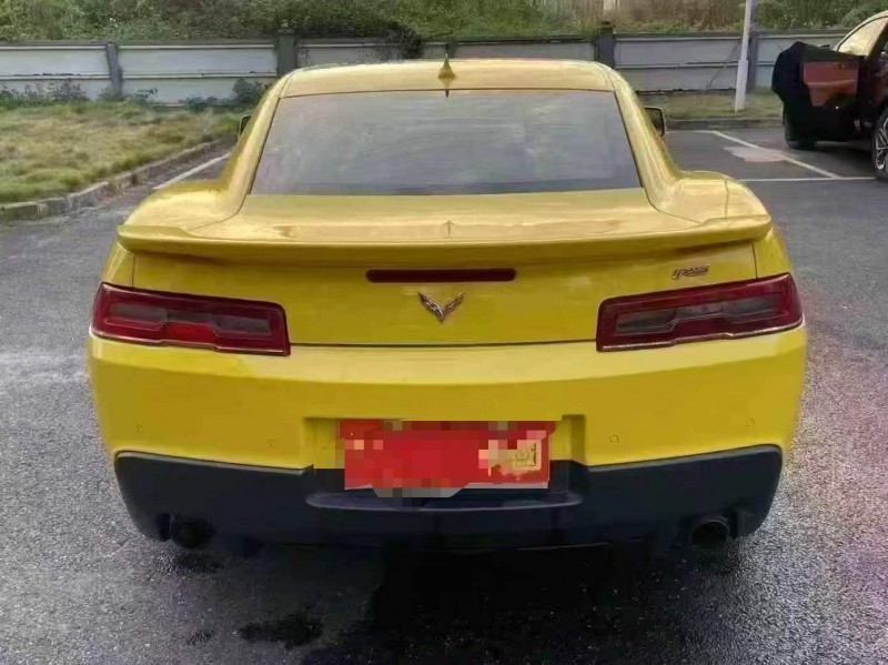 广州16年雪佛兰科迈罗9