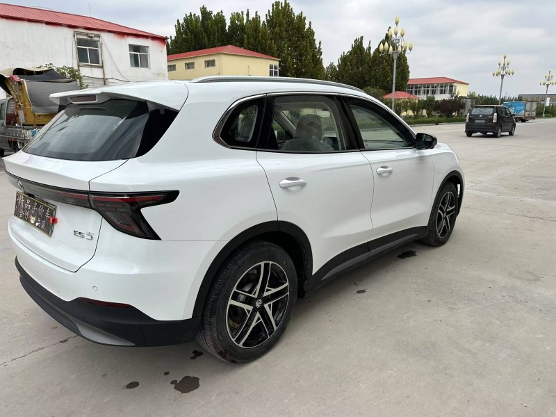 邢台25年名爵es57