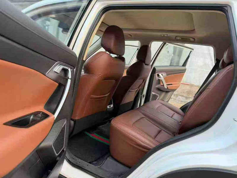 徐州21年吉利博越8