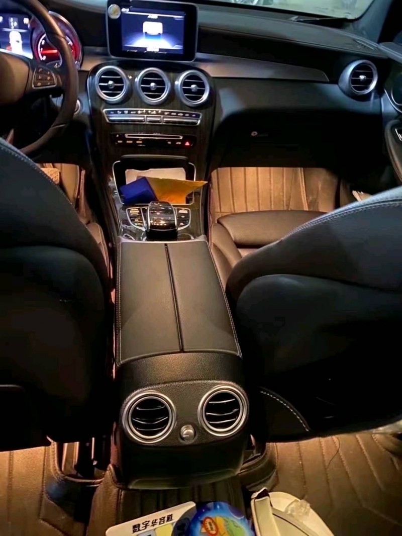 青岛18年奔驰GLC4