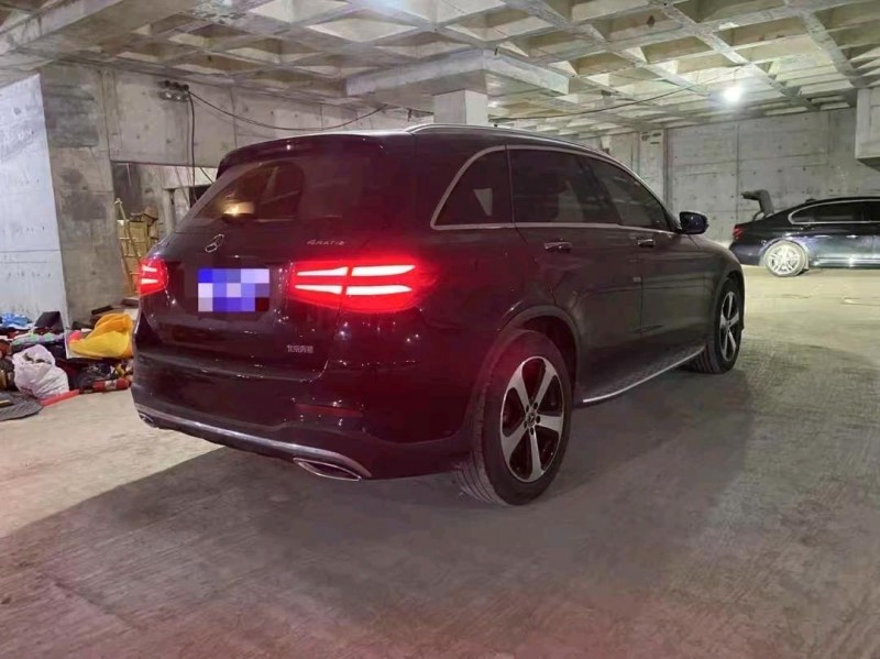 青岛18年奔驰GLC9