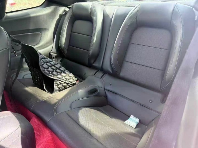 济宁18年福特野马5