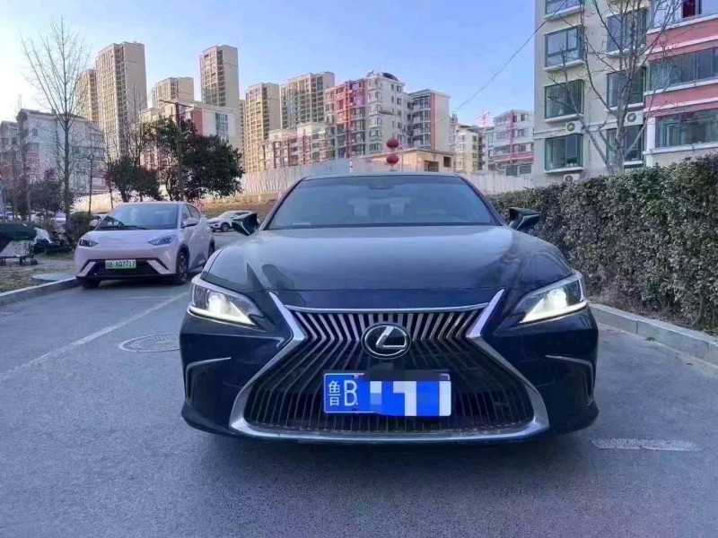 青岛20年雷克萨斯ES1