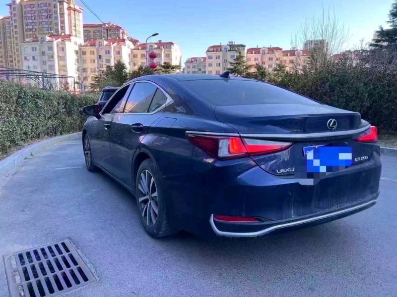 青岛20年雷克萨斯ES6