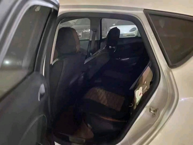 青岛15年别克英朗9