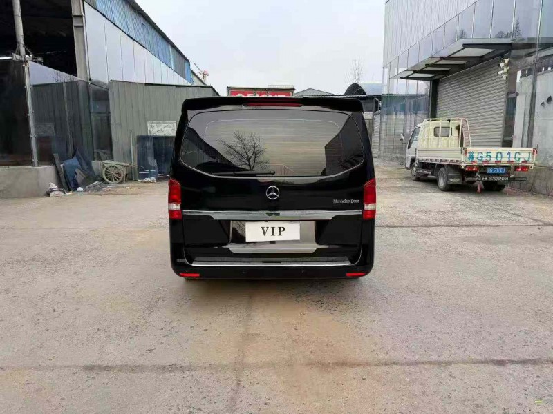 徐州19年奔驰威霆9