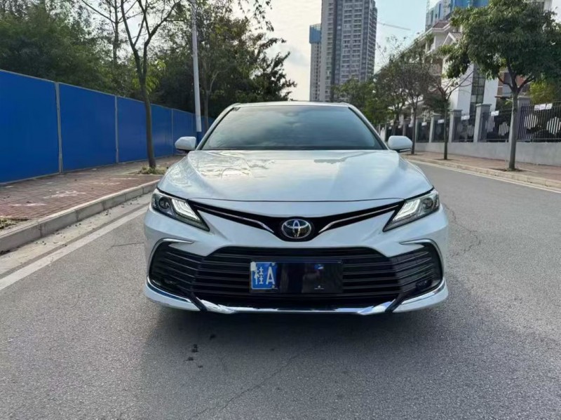 南宁23年丰田凯美瑞1